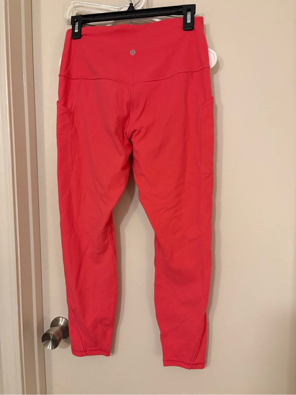 lululemon align 25” size 10 athletica Coral High-Rise Leggings with Side Pockets